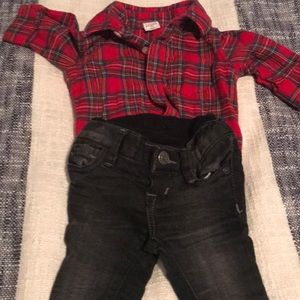 2 items. Baby gap outfit